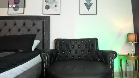 Sara online show from March 28, 1:32 pm