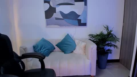 Snapshot of saraparkerx chatting on February 23, 1:53 am I am Sara online show from February 23, 1:53 am