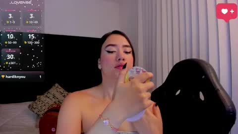      online show from February 25, 1:37 am