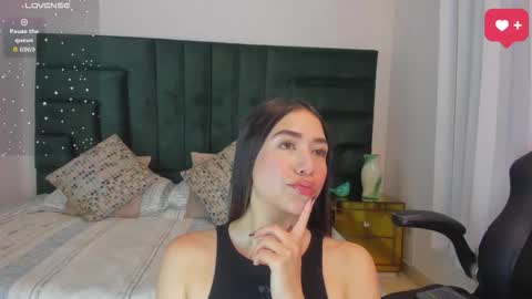      online show from October 22, 1:32 am