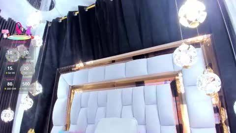 Snapshot of sarayroyse chatting on September 19, 7:35 pm Saray online show from September 19, 7:35 pm