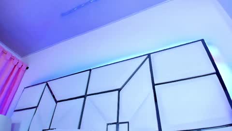 Snapshot of sarayroyse chatting on February 25, 8:00 pm Saray online show from February 25, 8:00 pm