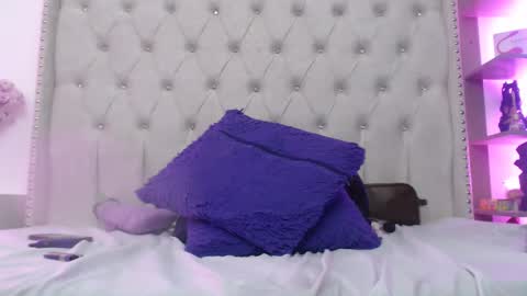 Sara online show from December 12, 2:59 am