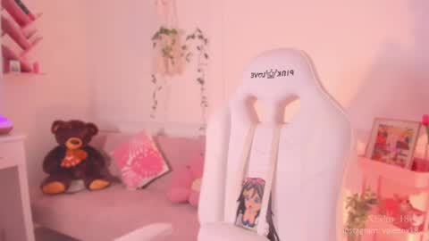 Sara  online show from February 18, 12:59 am