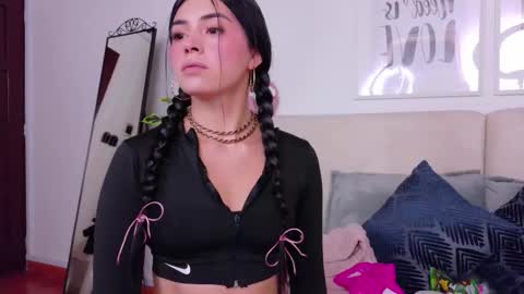 Sara online show from November 14, 8:53 pm