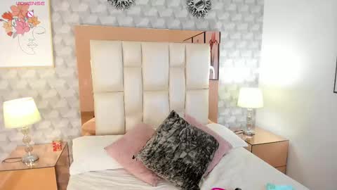 Camila  online show from September 11, 11:54 am