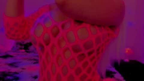 Snapshot of sashachase chatting on September 30, 2:50 am Sasha online show from September 30, 2:50 am