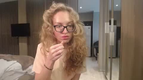 Sasha online show from October 5, 9:47 am