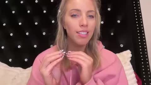 MazyMay333 online show from January 3, 5:06 am