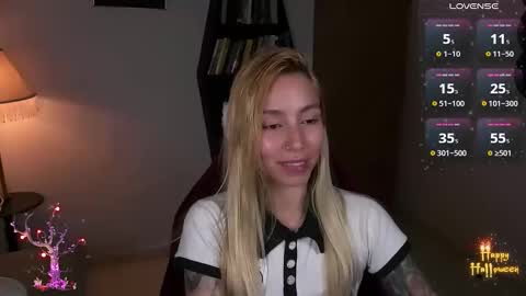 I AM JENN  online show from October 30, 5:21 am