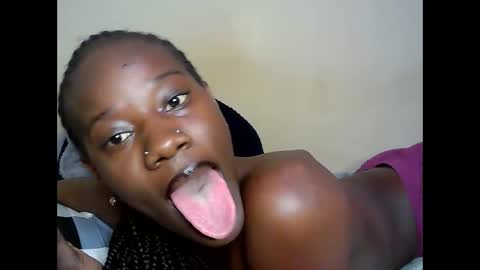 savagetonguee online show from April 23, 6:54 pm