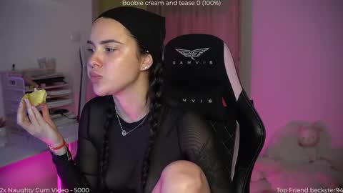 Naomi online show from May 10, 7:49 pm