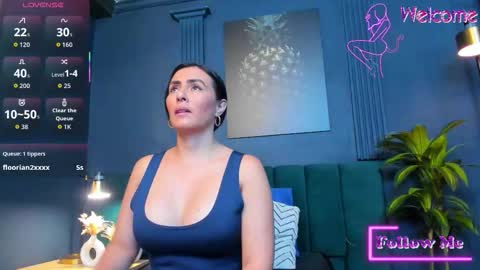 Scarlet Edwars online show from February 9, 8:22 pm