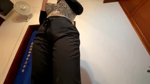 scarlet whisper online show from March 12, 11:40 pm