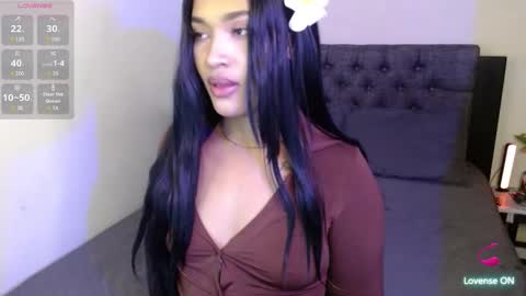 Snapshot of scarletfox23 chatting on October 8, 9:52 pm Scarlet Fox online show from October 8, 9:52 pm