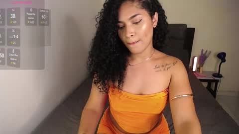 Snapshot of scarletfox23 chatting on September 15, 9:22 pm Scarlet Fox online show from September 15, 9:22 pm