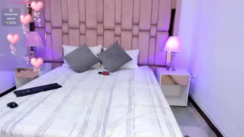 Scarlet online show from January 16, 11:45 pm