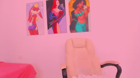 Snapshot of scarletliz chatting on October 20, 12:41 pm Scarletliz online show from October 20, 12:41 pm