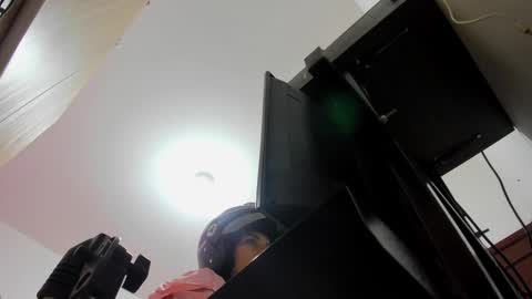 Snapshot of scarletliz chatting on March 4, 12:01 pm Scarletliz online show from March 4, 12:01 pm