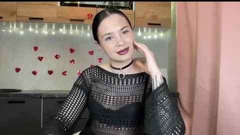 scarletpetal online show from February 4, 3:26 pm