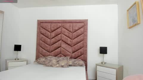 scarlett__noir online show from April 28, 2:27 am