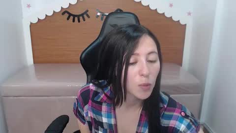 scarlett_percy_t online show from November 25, 9:37 pm