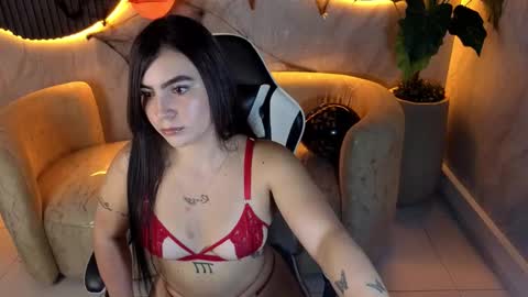 Scarlett online show from October 11, 2:53 pm