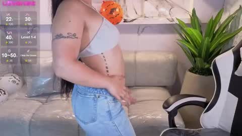 Scarlett online show from October 24, 1:29 pm