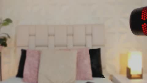     online show from October 25, 1:08 pm