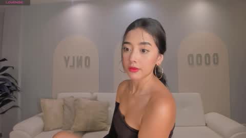 Sacrlett Blaze online show from February 9, 12:07 pm