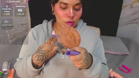 Scarleth  online show from April 18, 10:40 am