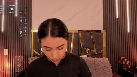 scarlettorres online show from June 1, 7:15 pm