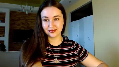 Elizabeth  online show from March 30, 7:19 am