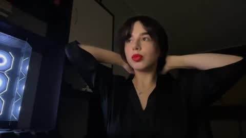 secret_vanilla_ online show from July 20, 4:15 am