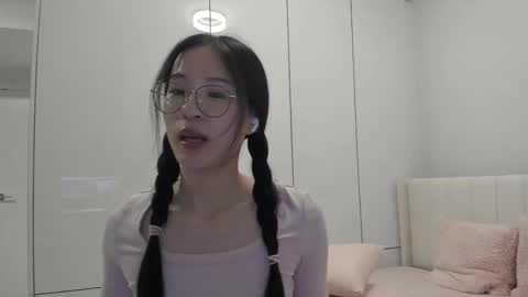 Angela online show from December 17, 2:17 am