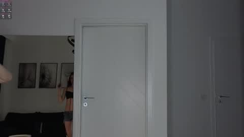 Sara online show from October 5, 8:58 pm