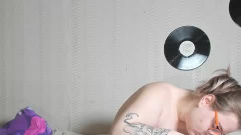 seductive_she_wolf online show from February 15, 8:41 pm