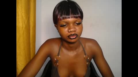 seductive_sugar247 online show from June 13, 3:04 am