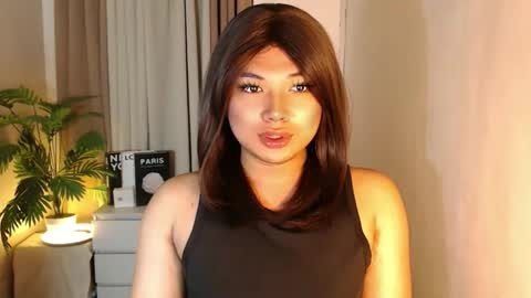 Deluxe online show from February 18, 1:49 am