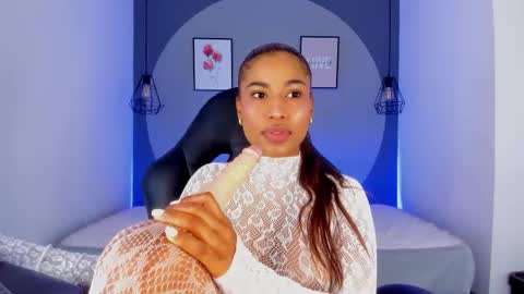 Selena online show from October 13, 1:03 pm