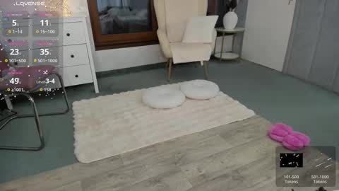 Selena online show from February 24, 7:29 am