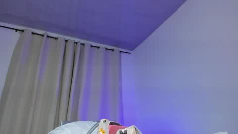 Snapshot of selenafox_0 chatting on September 19, 1:59 am selenafox online show from September 19, 1:59 am