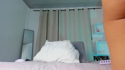 Snapshot of selenafox_0 chatting on October 7, 2:05 am selenafox online show from October 7, 2:05 am