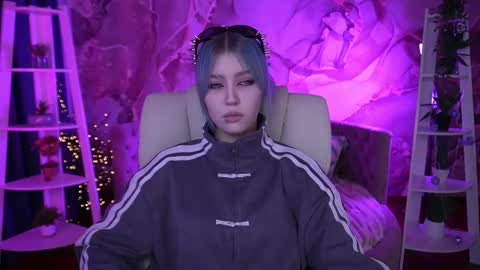 selenairis online show from March 20, 10:47 pm