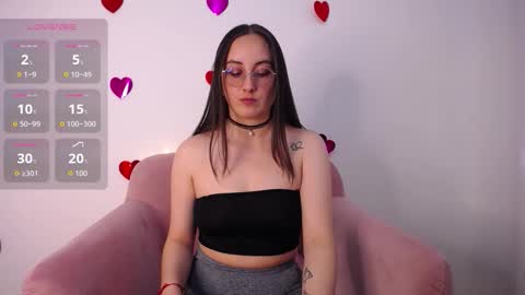 selene_swee online show from February 18, 7:35 pm