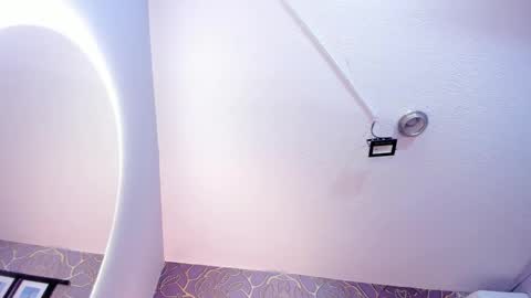 Selene online show from February 15, 8:45 pm