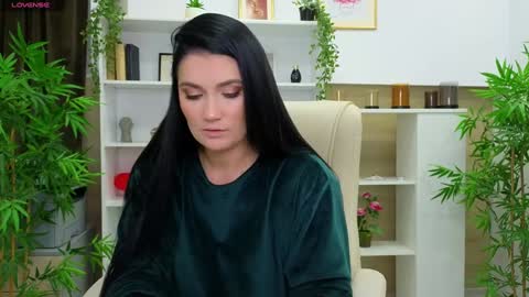 Seline online show from December 9, 5:41 pm