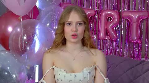 SelinSwarovski online show from February 5, 7:17 pm