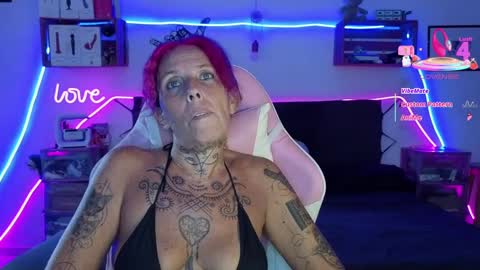 Selvaggia Del Caribe online show from September 30, 6:24 pm