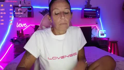 Selvaggia Del Caribe online show from January 27, 5:48 pm